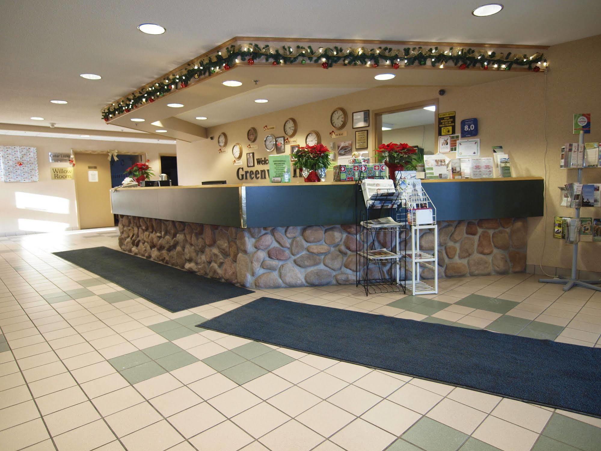 Travelodge By Wyndham Lacombe Exterior foto